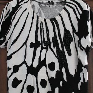 black and white short sleeve sweater